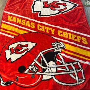 Large Kansas City Chiefs Fleece Blanket 6ft by 5ft